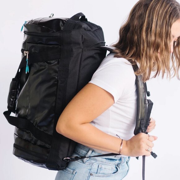 Tobiq Travel 45L Sleek Vik Black Travel Duffel. NWT - Picture 3 of 10